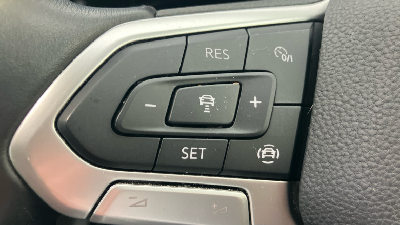 Volkswagen Golf 1.5 TSI 150 Life 5dr Petrol Hatchback